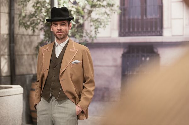 Acacias 38 - Llega un misterioso hombre a Acacias 38