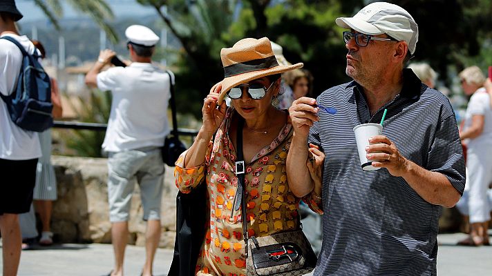 Telediario 1 - El calor causa 1.300 muertes al año en España