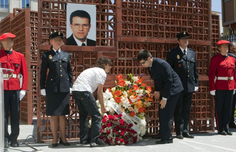 Telediario 1 en cuatro minutos - 22/06/09 | Ver