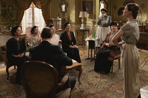 Acacias 38 - Las vecinas despiden a Cinta