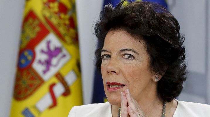 Telediario 1 - Celaá asegura que el Gobierno trabaja por una investidura en julio y "no quiere nuevas elecciones"