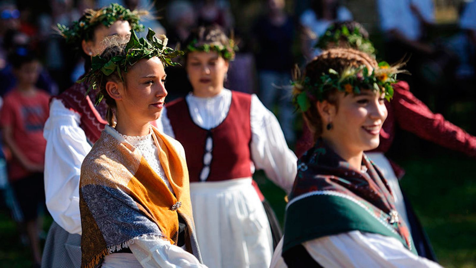 Dantzaris pioneras - RTVE Igualdad | Ver