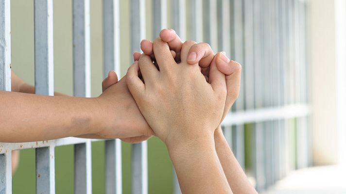 Telediario 1 - Madres en prisión: la realidad de las mujeres que cuidan a sus hijos en la cárcel