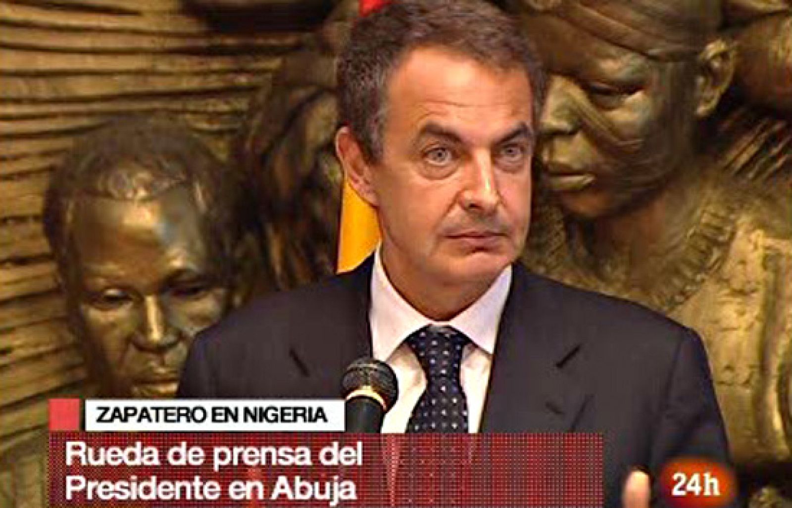 Zapatero responde a Ordóñez y a Trichet: "Una cosa es opinar como experto y otra gobernar"