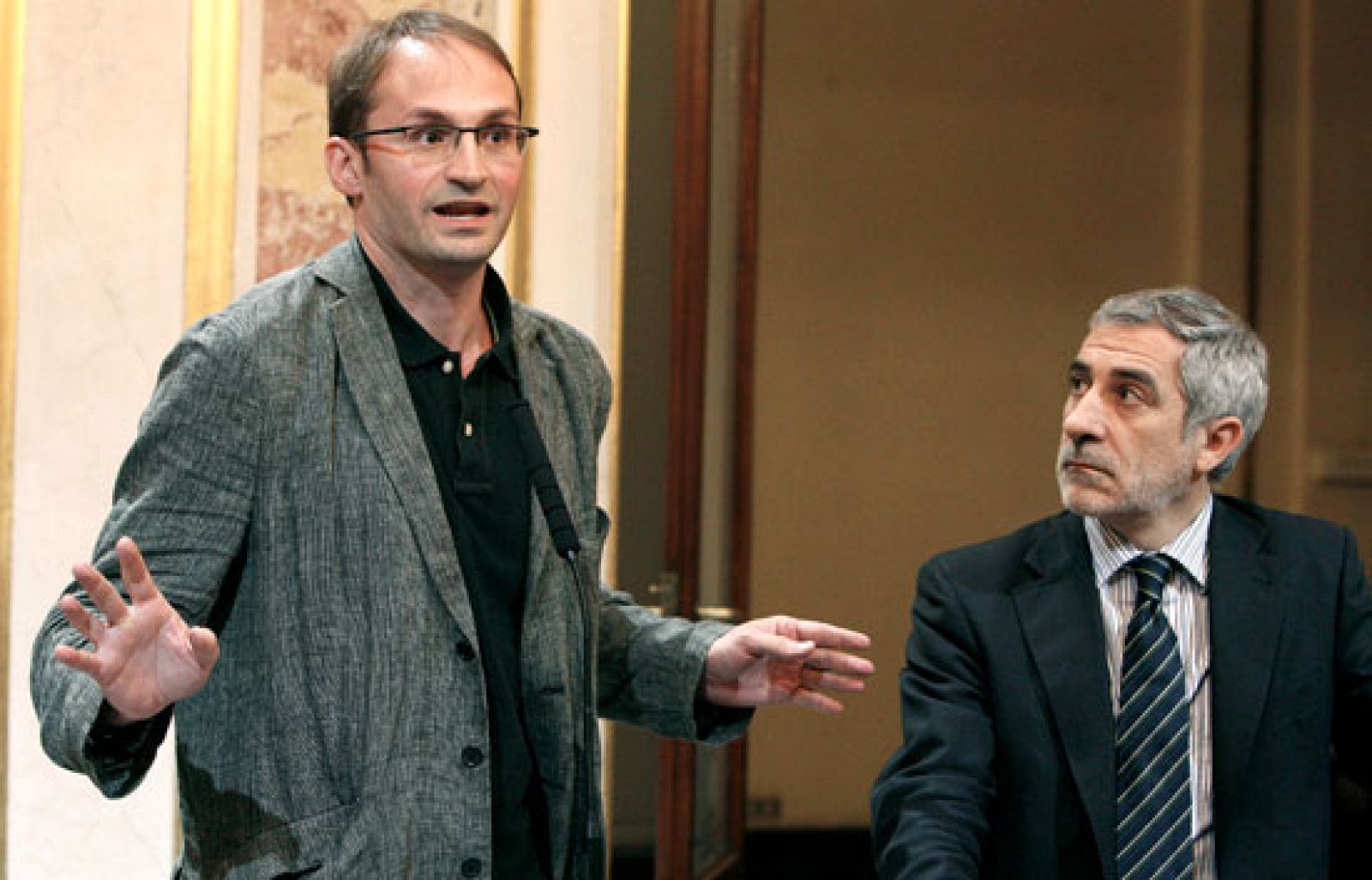 El PSOE da marcha atrás en la reforma fiscal que había acordado con Izquierda Unida | Ver