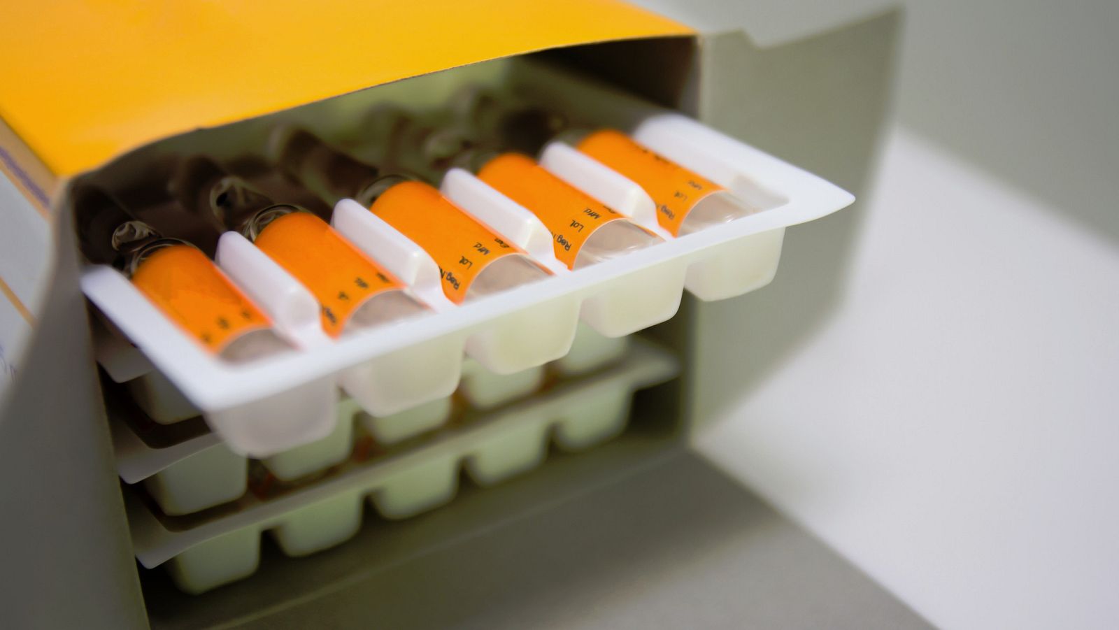 Obtener insulina para un diabético en Estados Unidos puede convertirse en un lujo porque los precios se han disparado. Ocurre con muchos otros medicamentos, así que hay pacientes que se organizan en caravanas para comprarlos en la vecina Canadá.