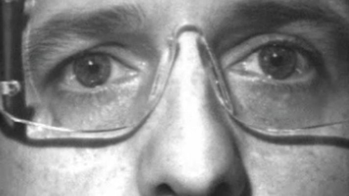 Palabras cruzadas - El viajero de las gafas azules