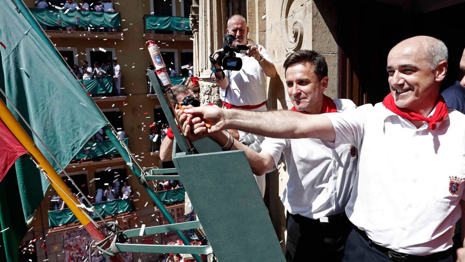 Jesús Garisoain, subdirector de la banda municipal de música 'La Pamplonesa', da inicio a las fiestas de San Fermin 2019