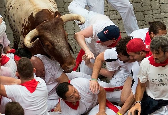 San Fermín - Mejores imágenes del primer encierro de San Fermín 2019