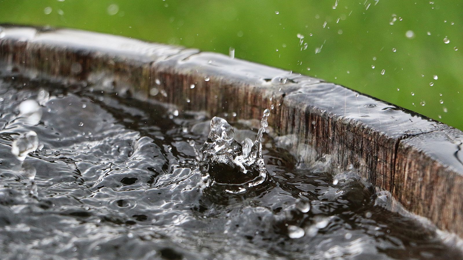 Existen más de 400 depósitos subterráneos donde se almacena el agua de lluvia en España