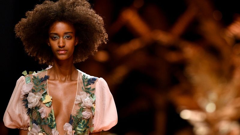 La semana de la moda de Madrid rince homenaje a Cuca Solana