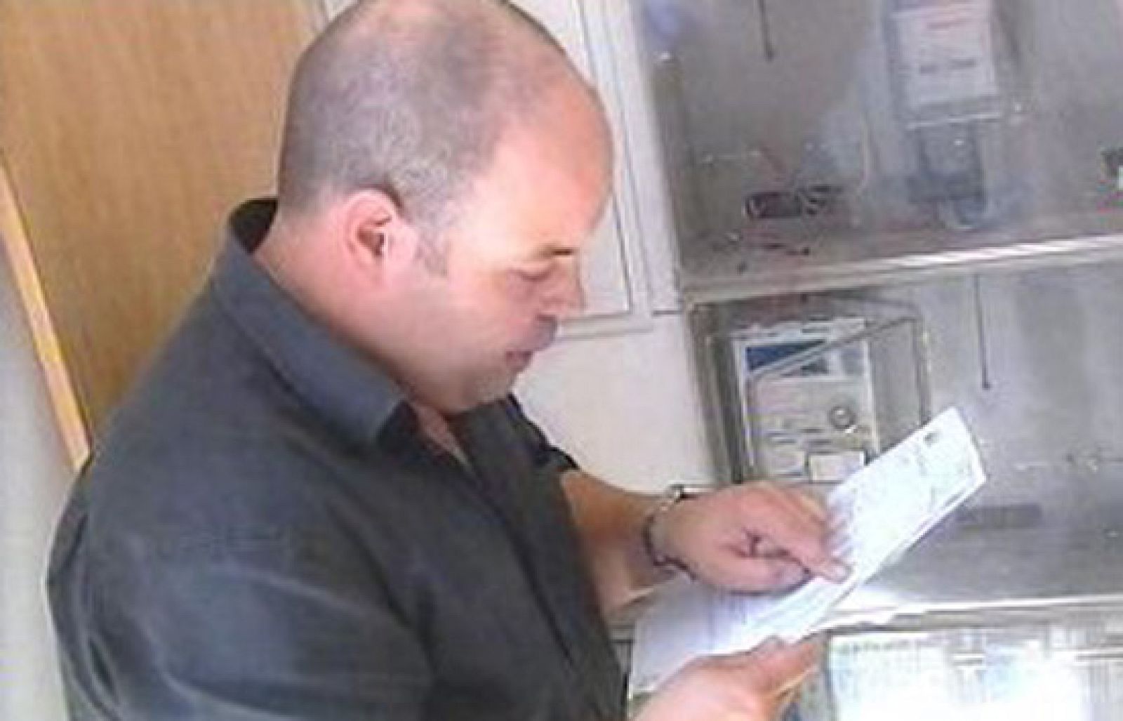 España Directo - Catorce mil euros de luz | Ver