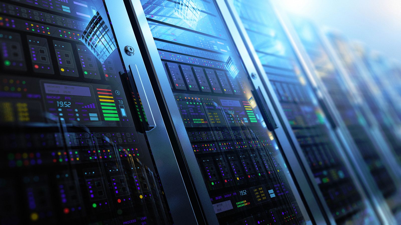 Espionaje industrial, robos masivos de datos o ataques a infraestructuras críticas con capacidad de desestabilizar el país. Las grandes empresas blindan sus equipos frente a amenazas que crecen de forma exponencial. Su papel es clave en la nueva estr