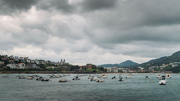 El tiempo - Chubascos y tormentas localmente fuertes y con granizo