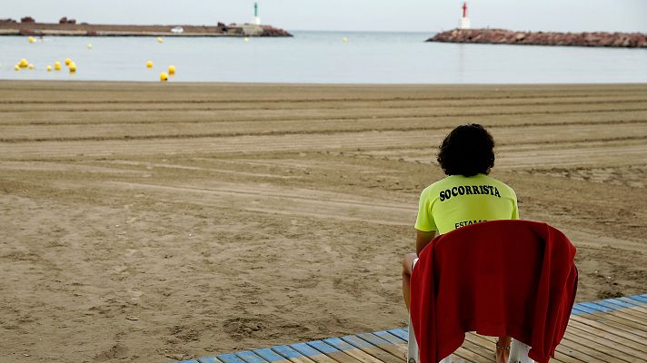 Telediario 1 - La presencia de bacterias fecales obliga a cerrar varias playas en Valencia