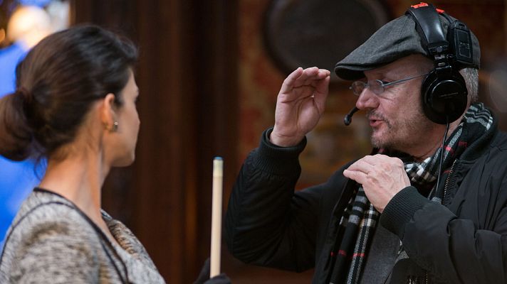 Telediario 1 - Campanella homenajea al cine en la comedia negra '"El cuento de las comadrejas"
