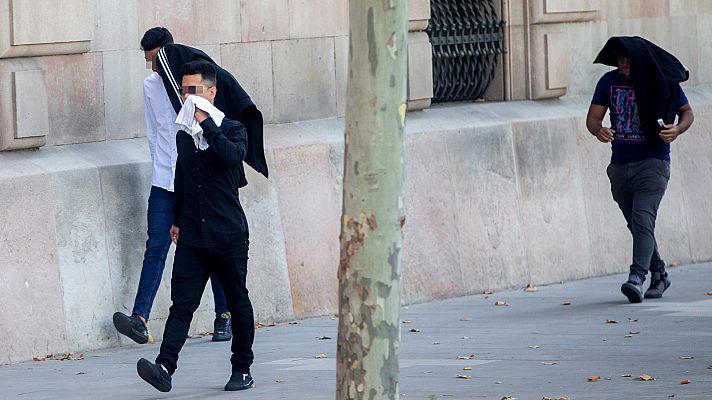 Telediario 1 - El juicio contra la 'manada de Manresa' se reanudará en septiembre