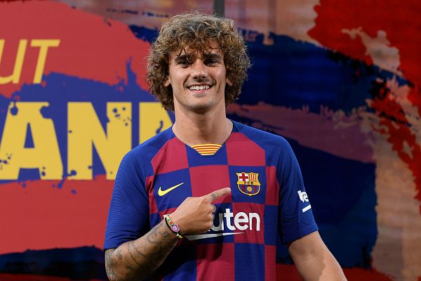 Telediario 1 - Griezmann: "Si hay que pedir perdón por el documental, será en el campo"