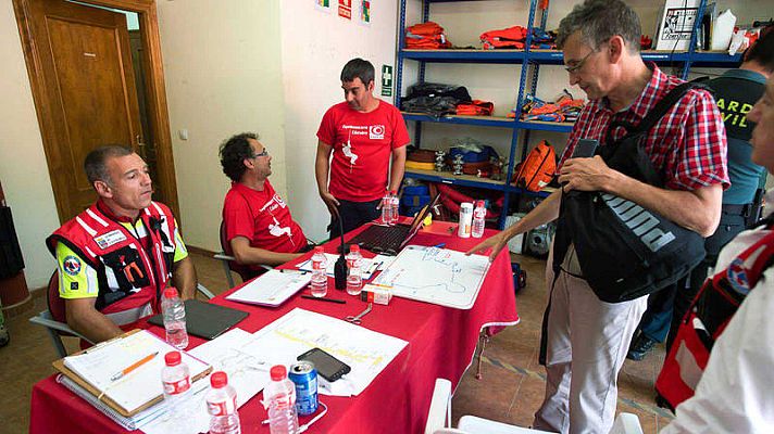 Telediario 1 - Hallan en buen estado a las tres espeleólogas atrapadas en una cueva de Cantabria