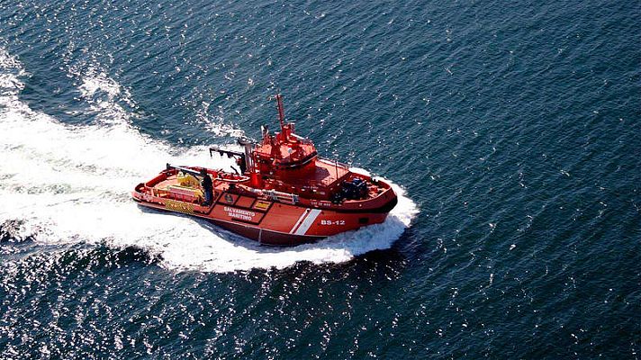 Telediario 1 - Rescatadas 219 personas y el cadáver de una mujer de tres pateras en el mar de Alborán