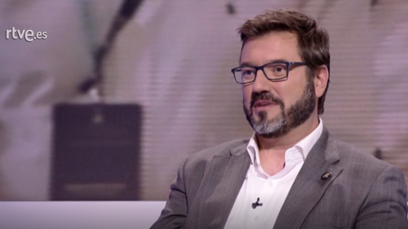 Personas en la cúspide, los CEO | Ver