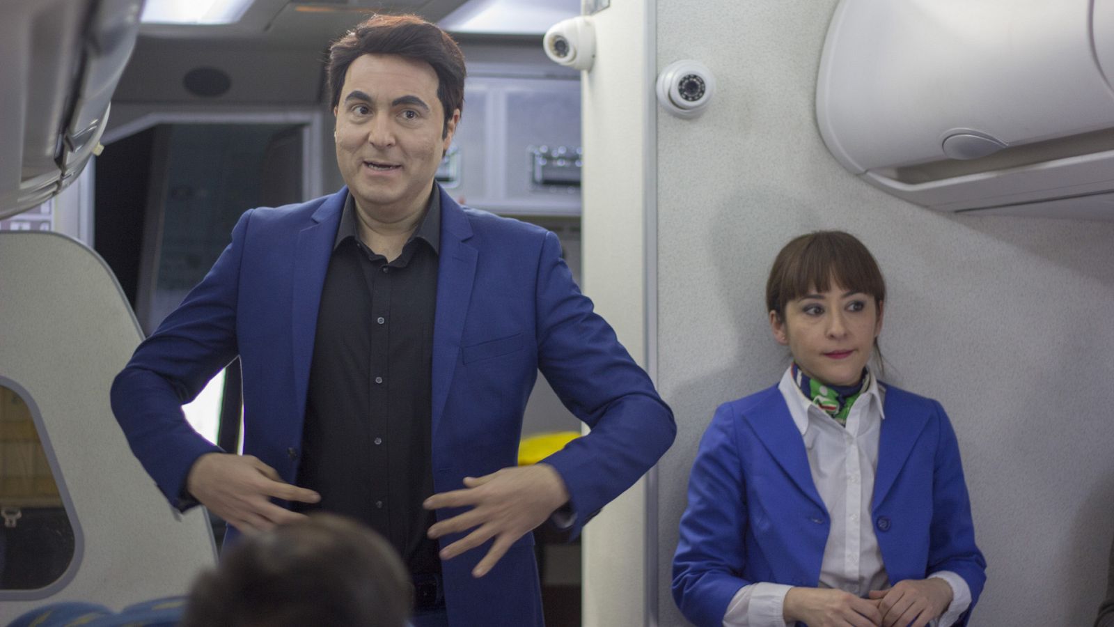 Hoy no, mañana - Ahora caigo del avión