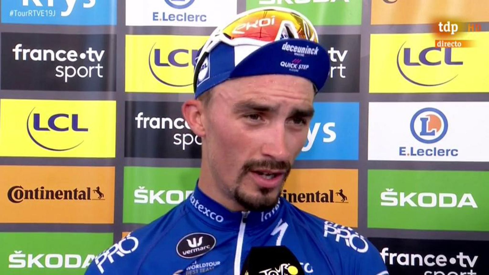 El ciclista francés Julian Alaphilippe, del Deceuninck-Quick Step,  ha defendido su maillot amarillo en el Tour de Francia tras  sorprender e imponerse este viernes en la decimotercera etapa, una  contrarreloj de 27,2 kilómetros con salida y llegada