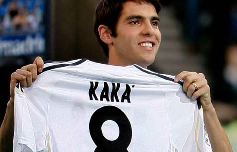 Kaká llevará el 8
