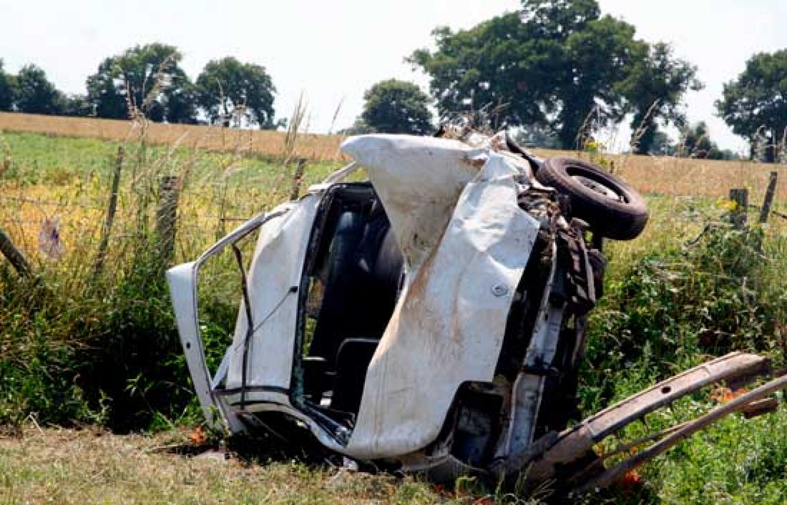 Dos presuntos etarras son detenidos en Francia tras sufrir un accidente de coche | Ver