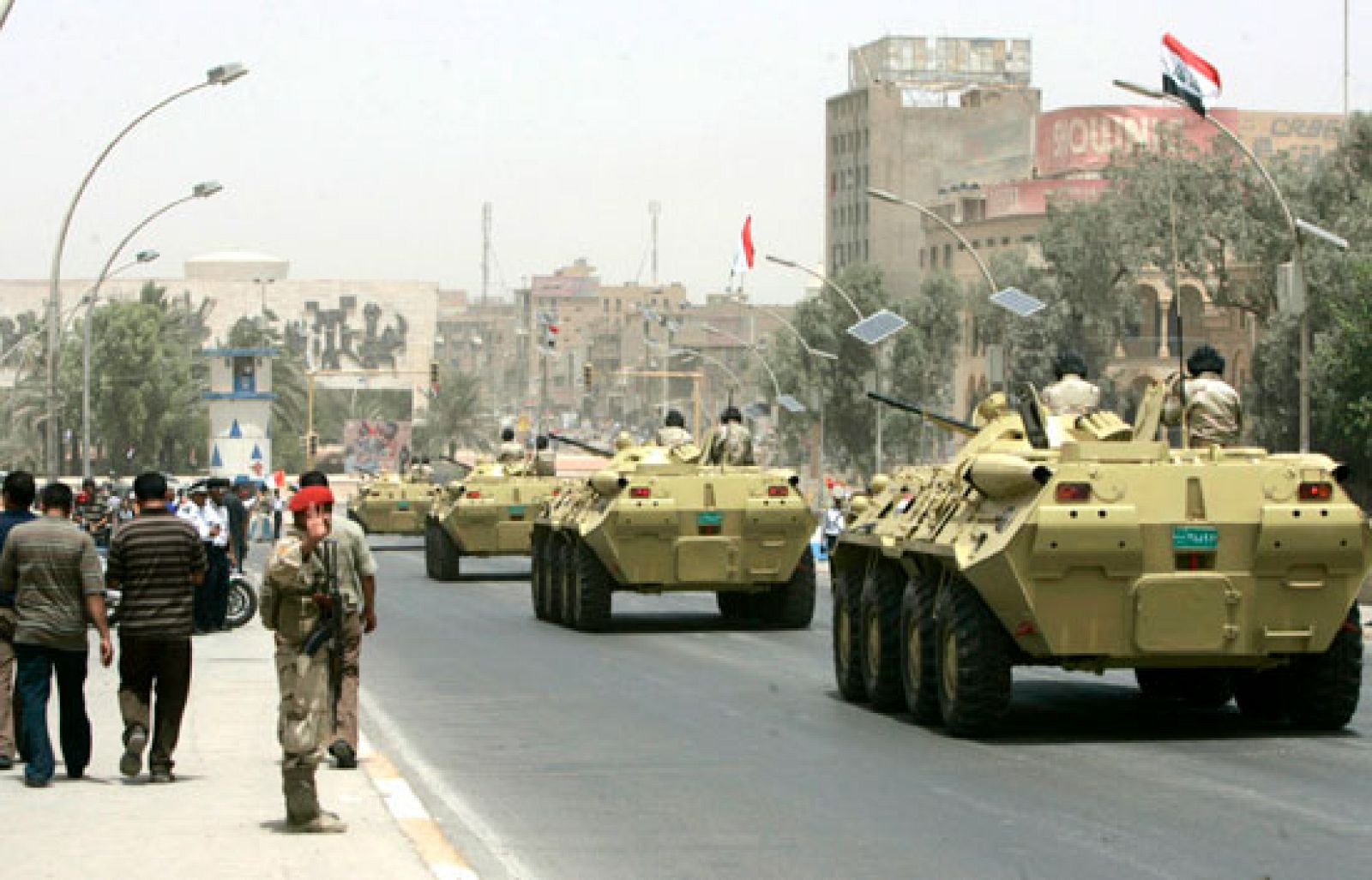 Irak celebra con un día festivo la salida de las tropas de Estados Unidos de las ciudades | Ver