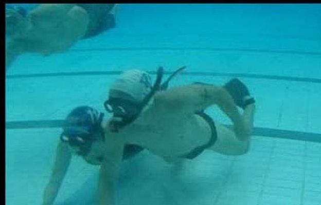  - Hockey subacuático