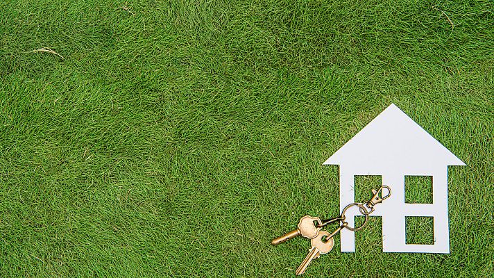 Telediario 1 - Los bancos españoles comienzan a ofrecer 'hipotecas verdes'