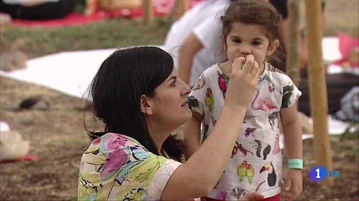 Telediario 1 - Cita en la Casa de campo de Madrid para pasar la noche al raso