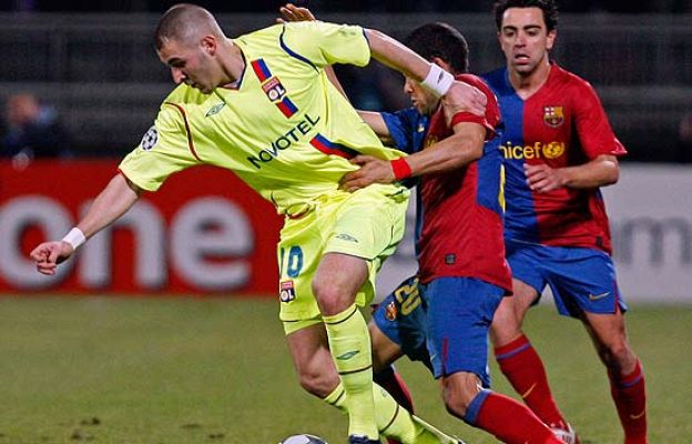 Benzema, delantero centro para el Madrid