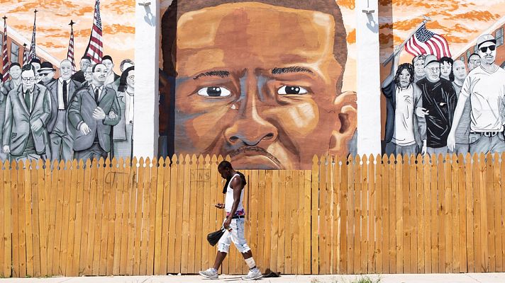 Telediario 1 - Ira contenida en Baltimore por las descalificaciones de Trump