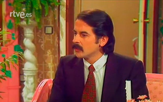 Vídua, però no gaire - El visitant nocturn