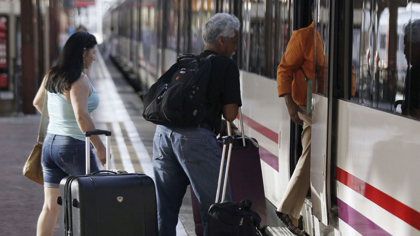 Los paros parciales de Renfe afectarán a más de 700 trenes de viajeros