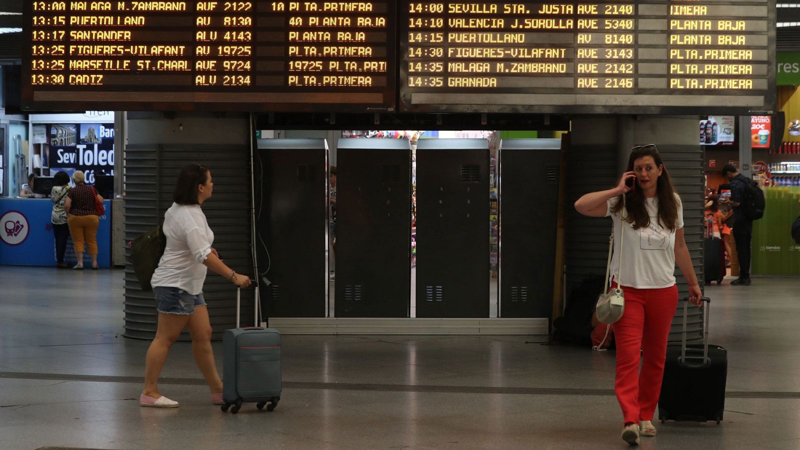 La CGT cifra el seguimiento de la huelga en Renfe en el 85% mientras que la empresa lo reduce hasta el 3%