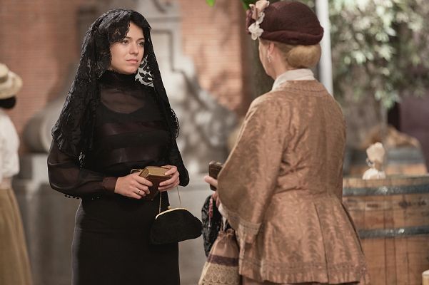 Acacias 38 - Susana indaga sobre Marcia con Genoveva