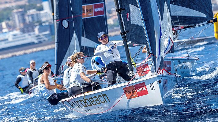 Telediario 1 - 12 embarcaciones compiten en la nueva categoría femenina de la Copa del Rey de vela