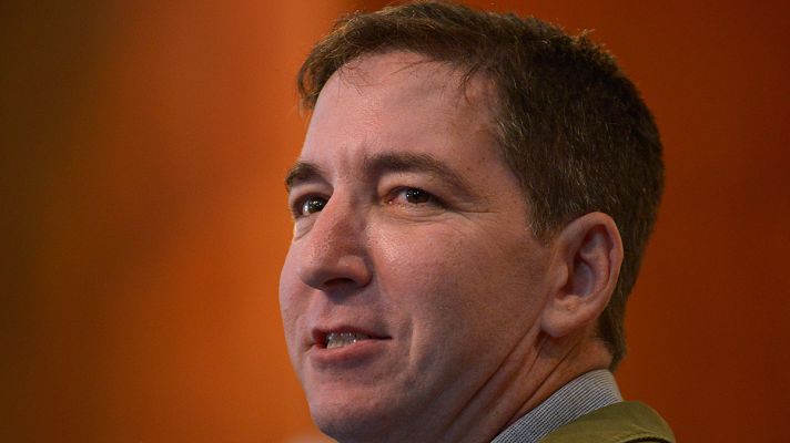 Informativo 24h - Medios internacionales respaldan al periodista Greenwald ante las amenazas de Bolsonaro