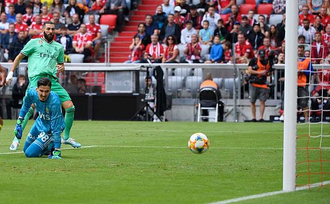 Telediario 1 - Benzema da al Madrid su primera victoria de la pretemporada