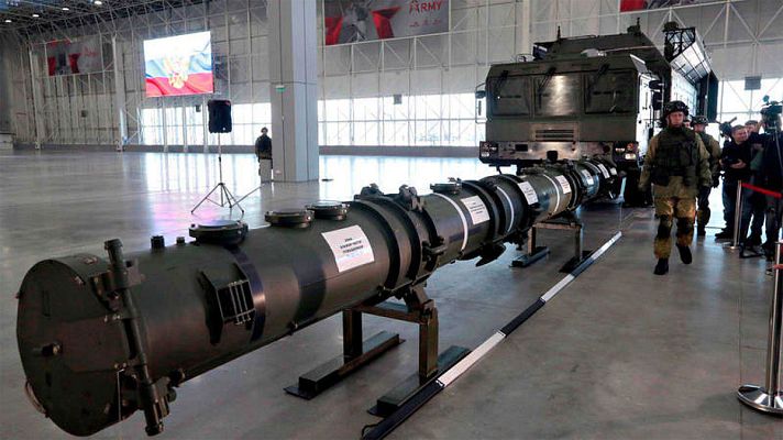 Telediario 1 - EE.UU. deja el tratado para eliminar misiles nucleares con Rusia