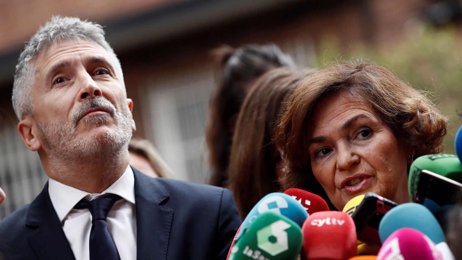 Calvo insta a PP y Cs a asumir responsabilidad y dice  que pretender apartar a Sánchez es "desvariar mucho" - Informativo 24h | Ver