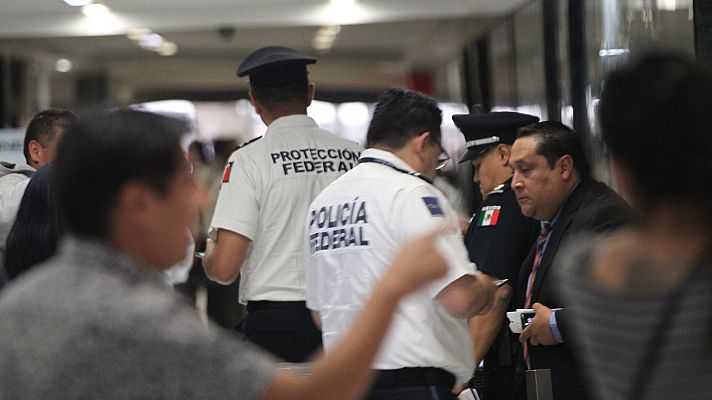 Telediario 1 - Robo multimillonario de monedas de oro en la Casa de Moneda de México