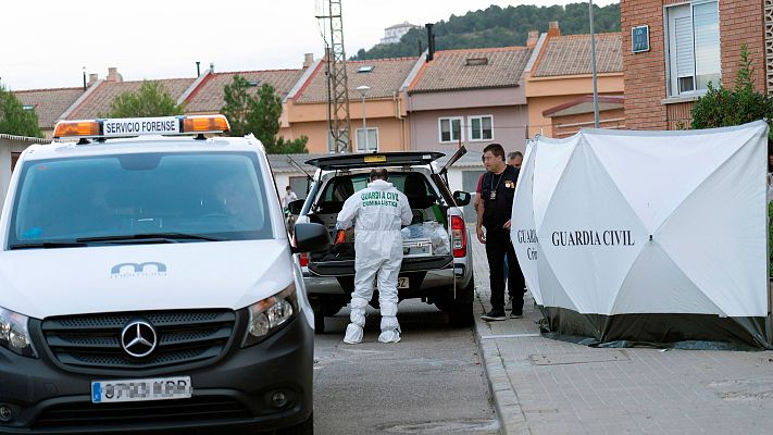 Telediario 1 - Un hombre mata a su hijo de 16 años, hiere de gravedad a su pareja y madre del menor y se suicida