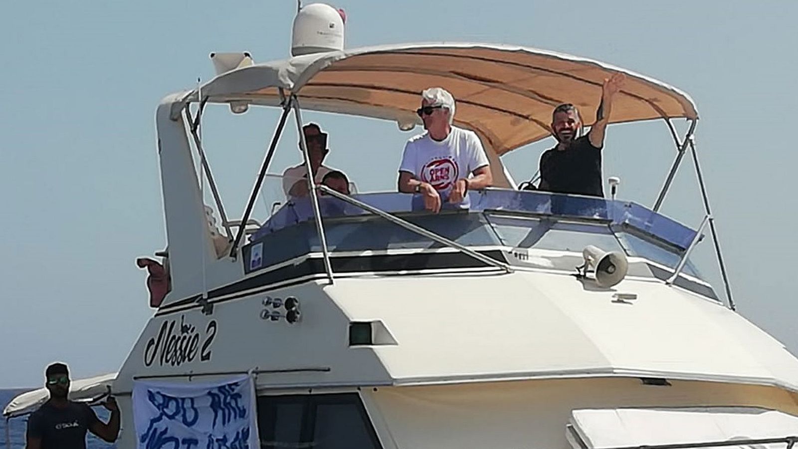 Richard Gere lleva víveres al Open Arms