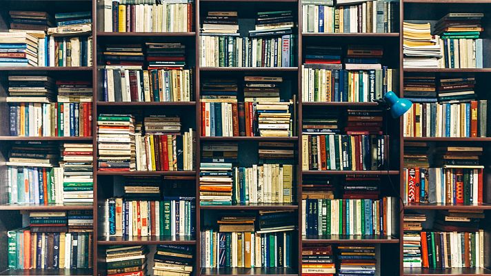 Telediario 1 - Fiaerland, en Noruega, y Urueña, en Valladolid, lugares de libros