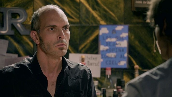 Servir y proteger - Luis le confiesa su miedo a Santos Mercader