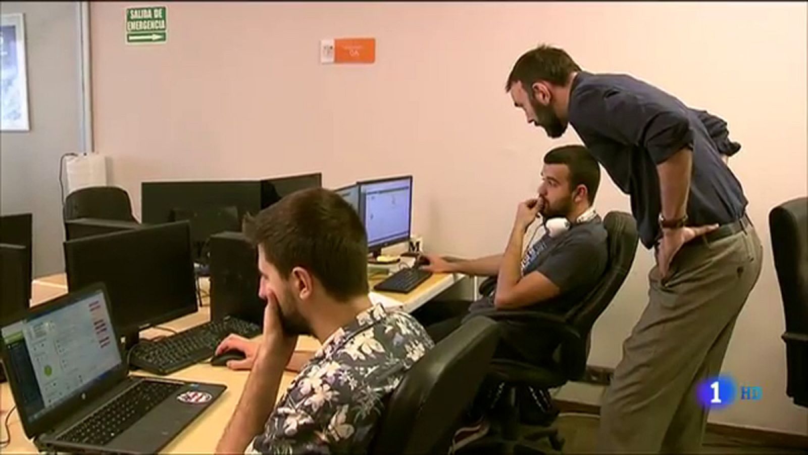 Los sindicatos denuncian el uso de los becarios para sustituciones laborales